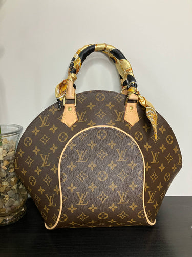 Louise Vuitton Monogram Ellipse MM
